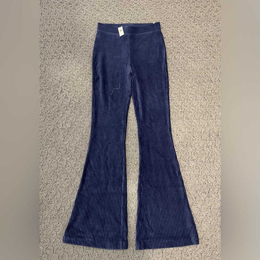 Aerie Groove-On Velour High Waisted Flare Pant